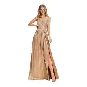 Mac Duggal Metallic Ruched A-Line Gown NWT